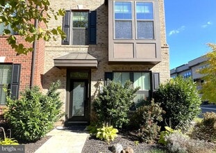 Building Photo - 22296 Philanthropic Dr