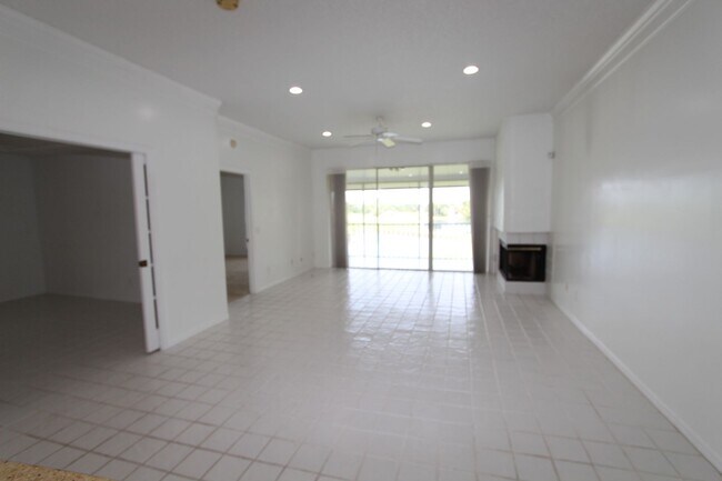 Building Photo - Lake Mary - 3 Bedroom, 2 Bathroom - $2,195.00