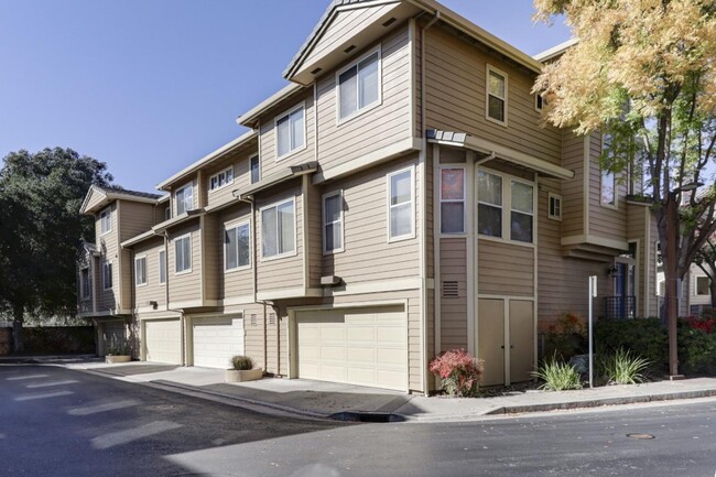 Building Photo - 4633 Hampton Falls Pl
