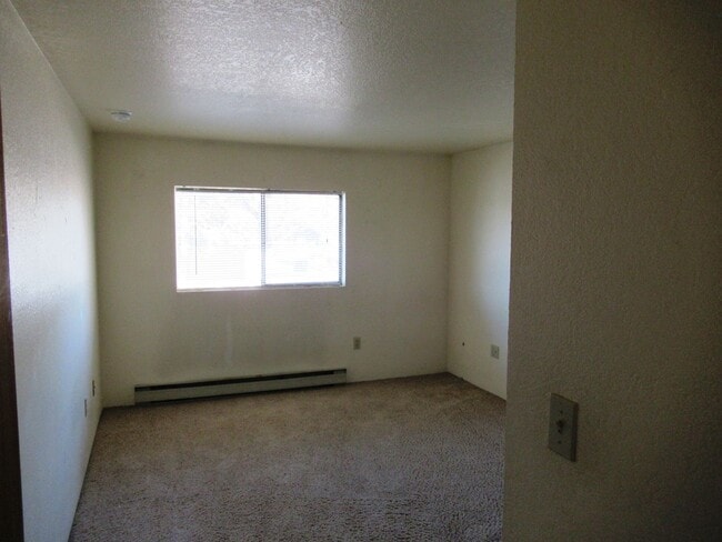 Building Photo - Downtown 2 bedroom duplex in Whitefish