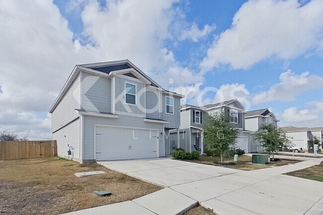 Building Photo - 914 Shady Brk