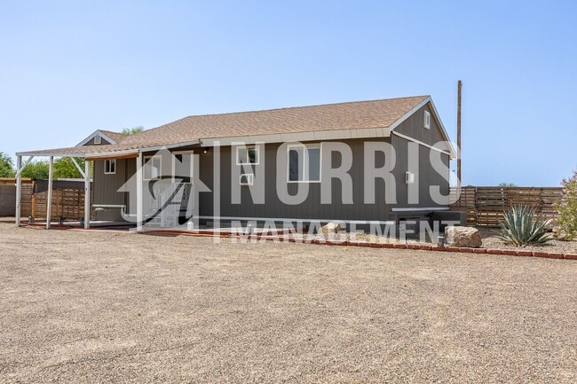 Building Photo - Great Home in Casa Grande with a Country Feel