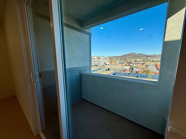 Building Photo - Amazing new home in San Marcos' best new district!