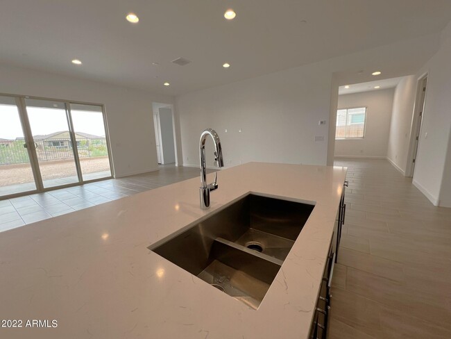 Building Photo - 12509 W Via Caballo Blanco