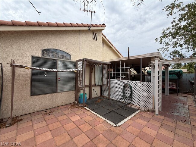 Building Photo - 868 Worrell Ave