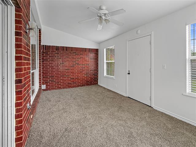 Building Photo - 2708 Crystal Falls Dr
