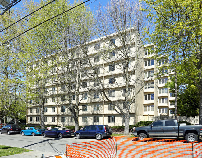 Building Photo - Ballard House