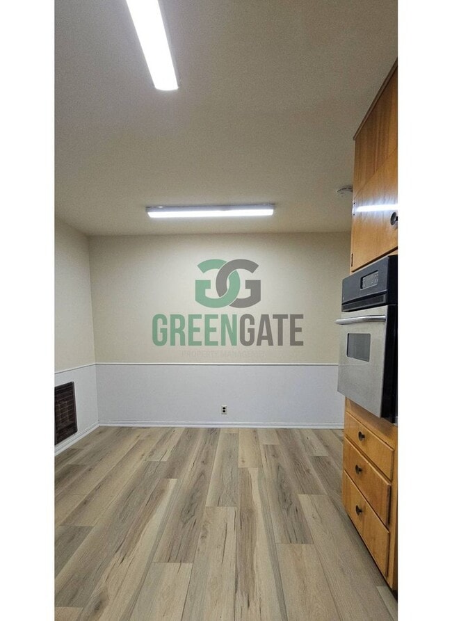 Building Photo - Lovely 2 Bedroom Home in Modesto AVAILABLE NOW!!