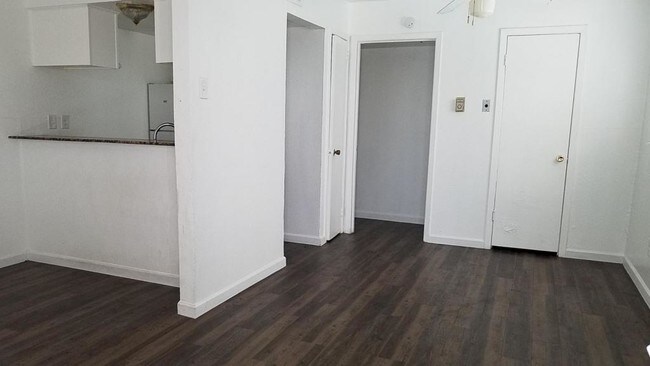 Primary Photo - 3635 Bolivar Dr.