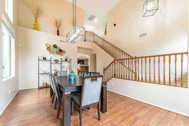 Building Photo - 1761 N St Francis Pl