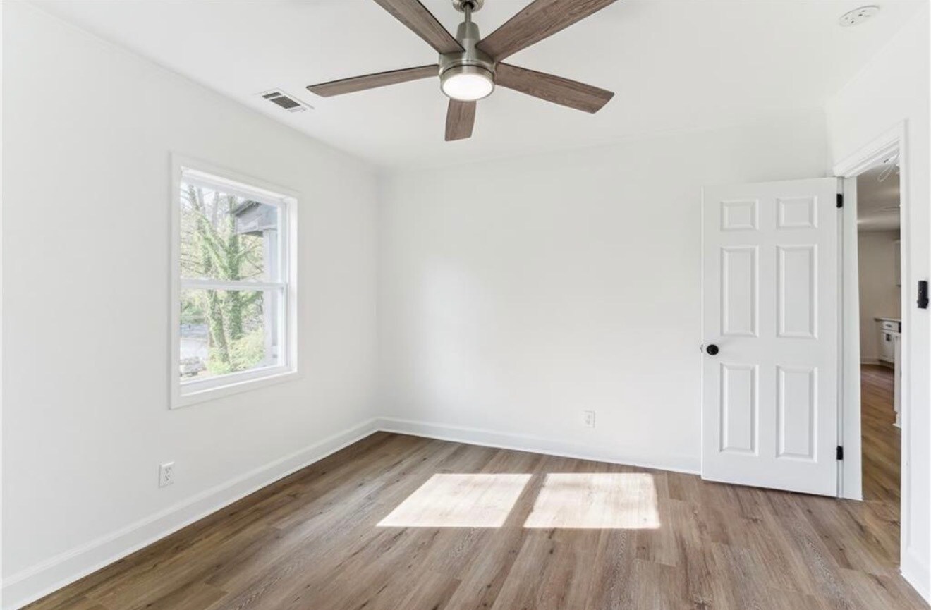 Building Photo - 437 Collier Ridge Dr NW