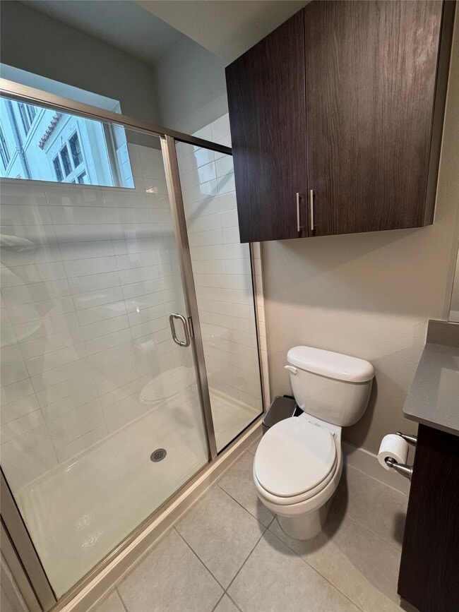 Building Photo - 4819 Caroline St