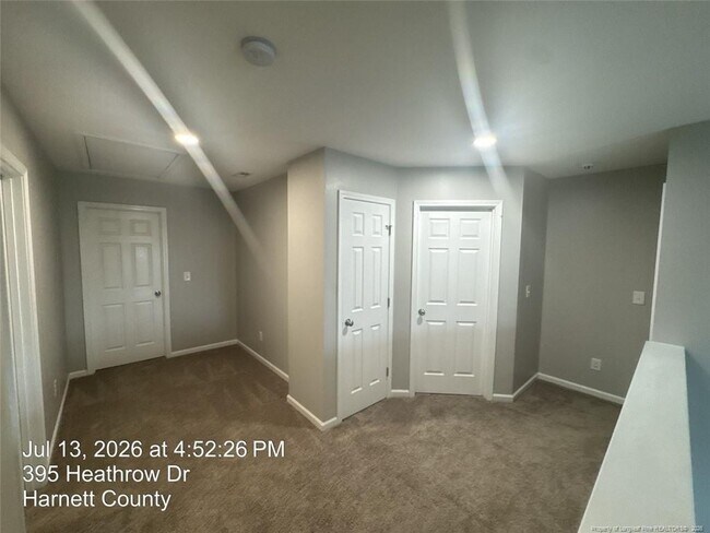Building Photo - 395 Heathrow Dr