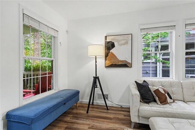 Building Photo - 26 Morven Rd