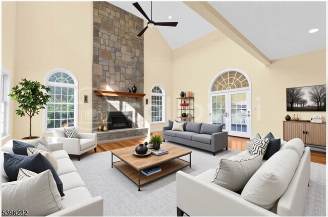 Building Photo - 21 Country Pl