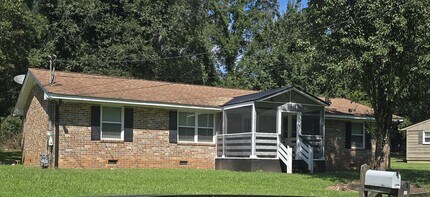 Building Photo - 60 Caroline Ave