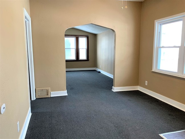 Building Photo - 83 Wheatfield St