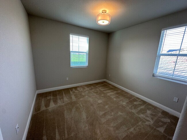 Building Photo - 264 Mabel Josephine Dr