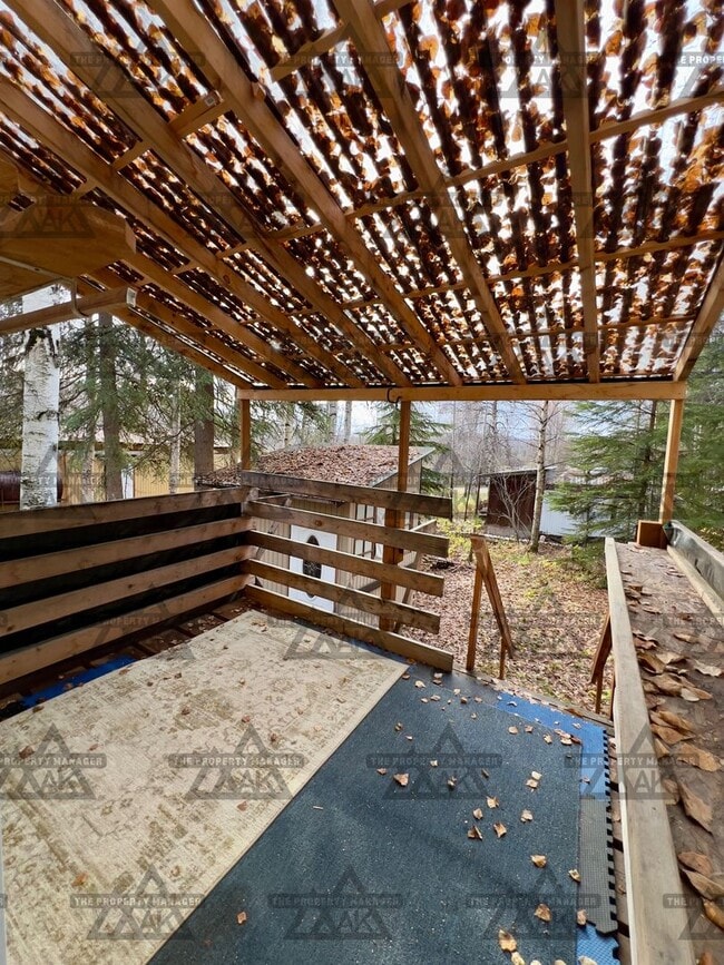 Building Photo - Cozy 1-Bedroom Loft Home with Office & Covered Deck/Sorry no pets