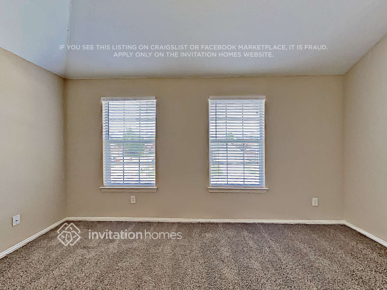 Building Photo - 4000 Iris Ct