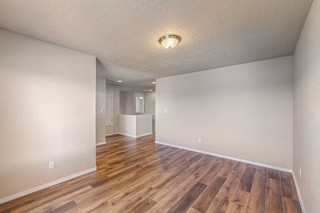 Building Photo - 1038 Desert Sunflower Dr NE