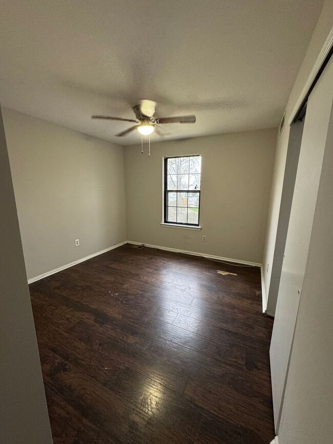 Building Photo - Perfect Single Family House Rental in Sick...