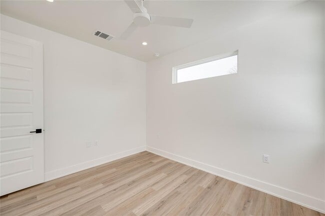 Building Photo - 1310 Ruth Ave