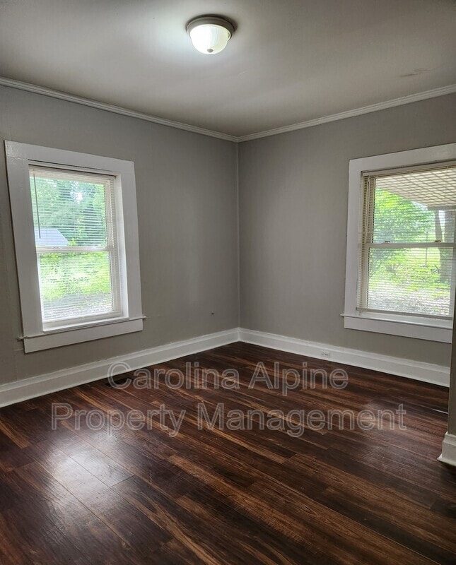 Building Photo - 1603 Hollyleaf Ave