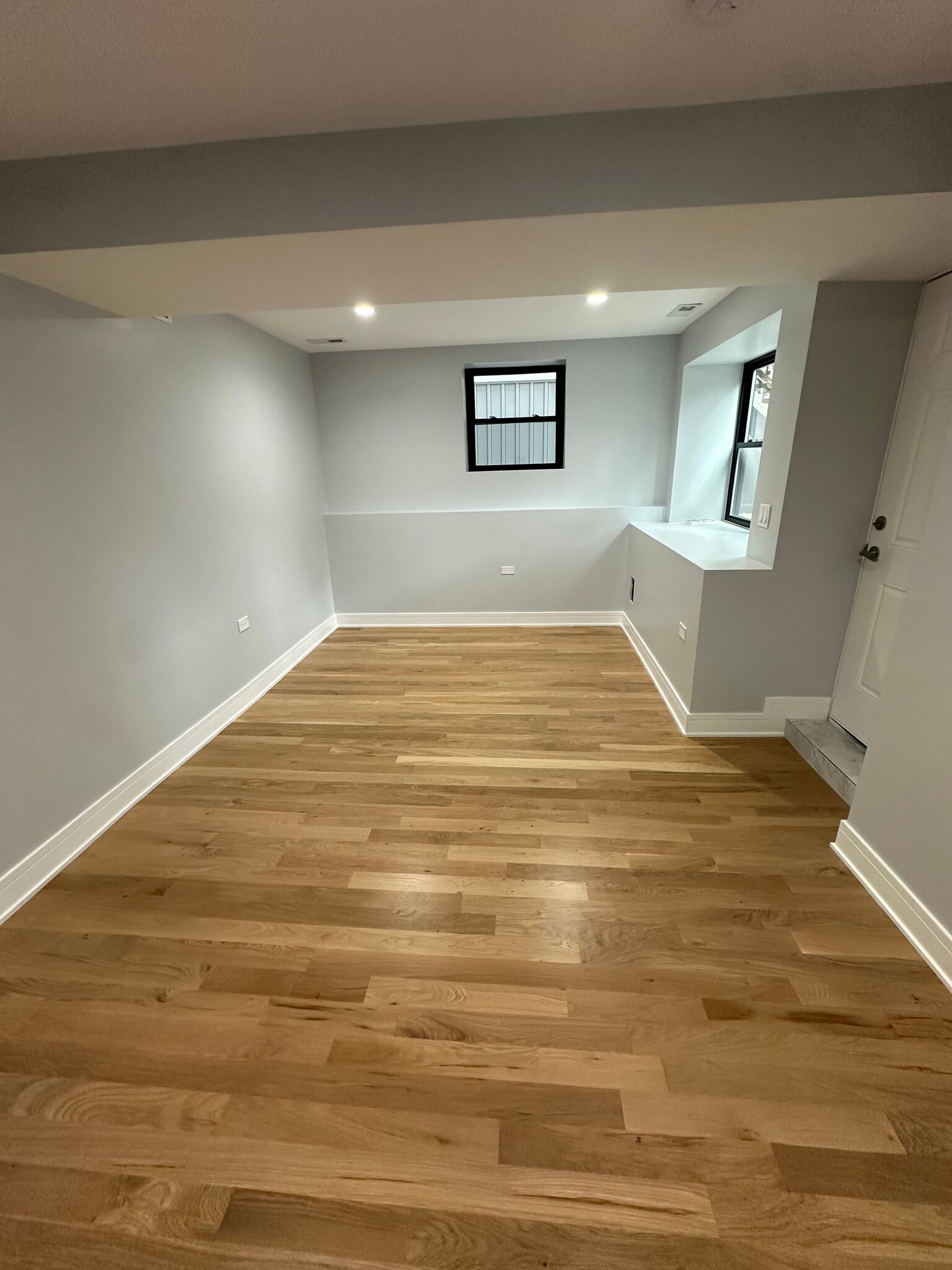 Living room - 2046 W Moffat St