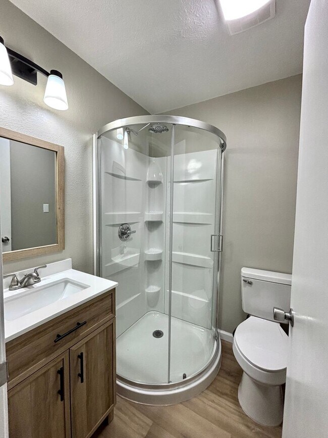 Building Photo - Stunning and Bright home in the heart of the Rose District