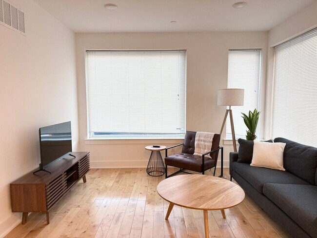 Interior Photo - LUDLOW_4100