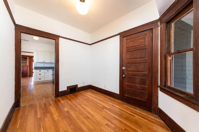 Building Photo - 1635 S Wilton Pl