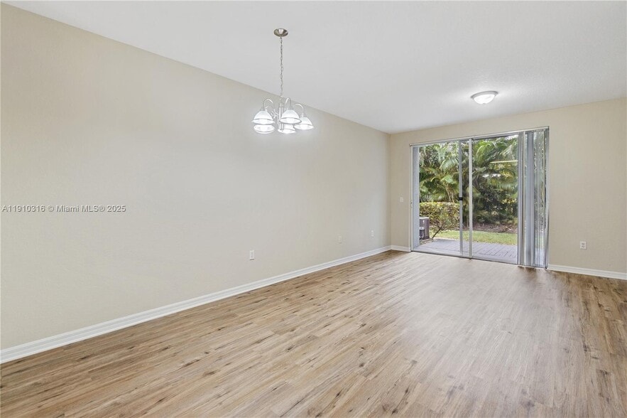 Building Photo - 3717 Sonoma Dr