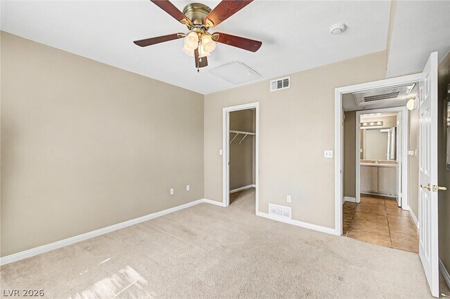 Building Photo - 6955 N Durango Dr