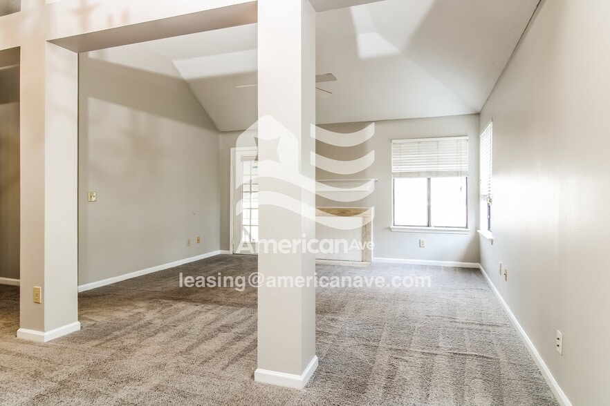 Building Photo - 220 Risdon Way