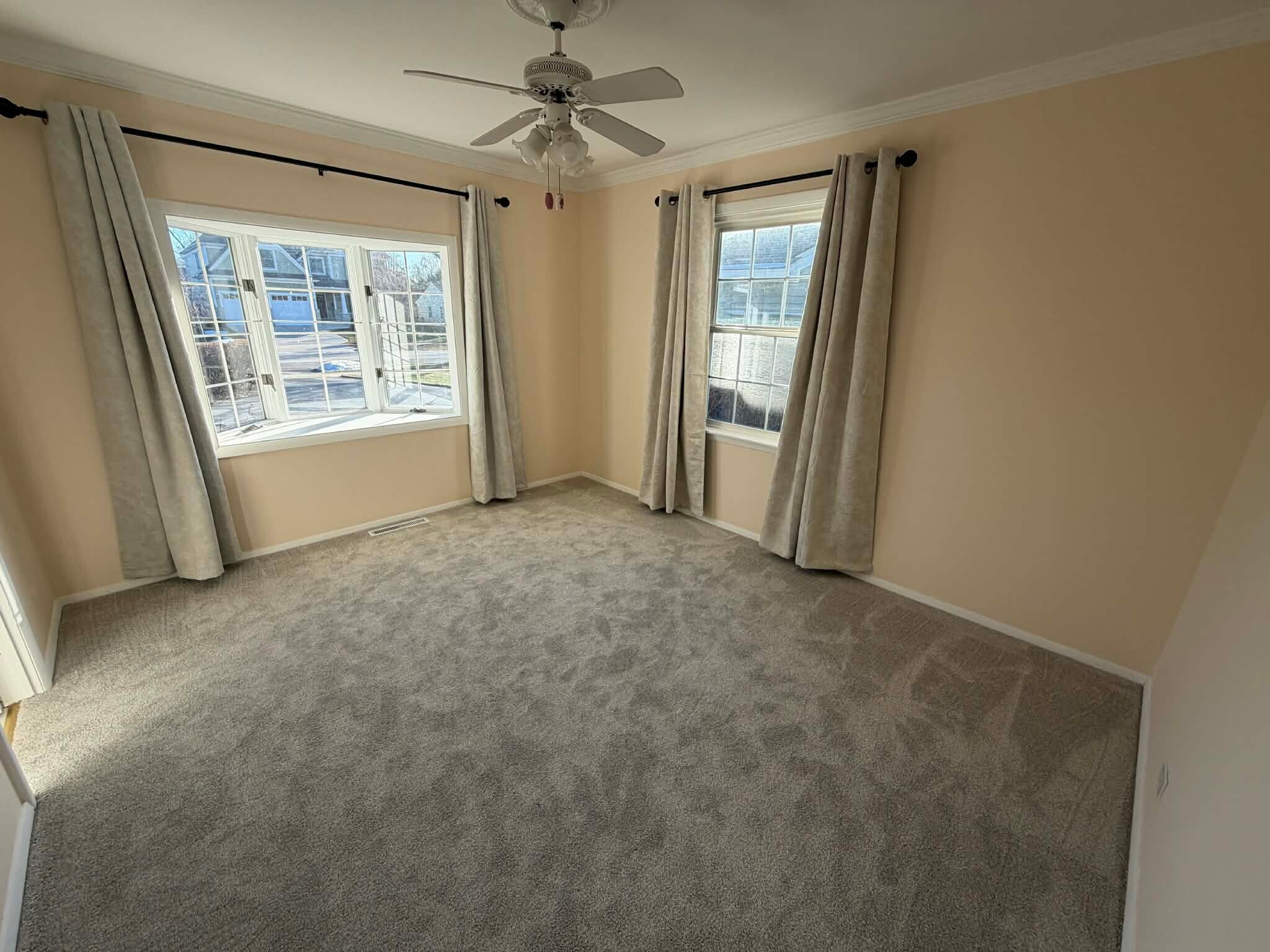 Building Photo - 1730 N Ridge Ave