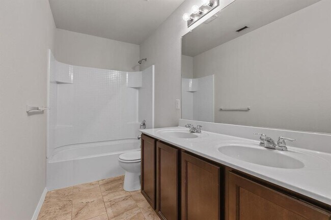 Building Photo - 1808 Abby Creek Dr