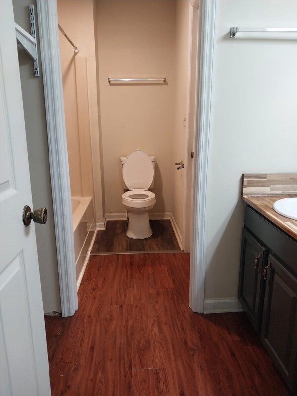 Building Photo - 120 Arcadia Ln