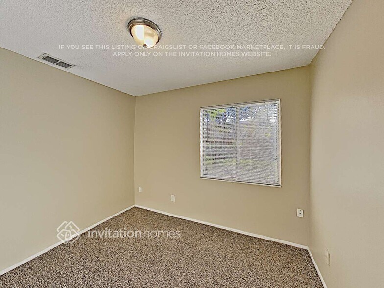 Building Photo - 1567 Naples Cir