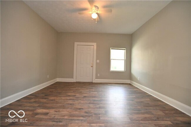 Building Photo - 845 N Rural St