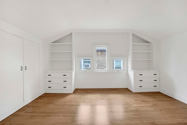 Building Photo - 636 S Euclid Ave