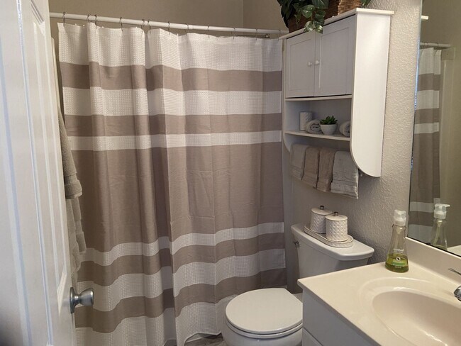Building Photo - Fully Furnished rental in Pelletier