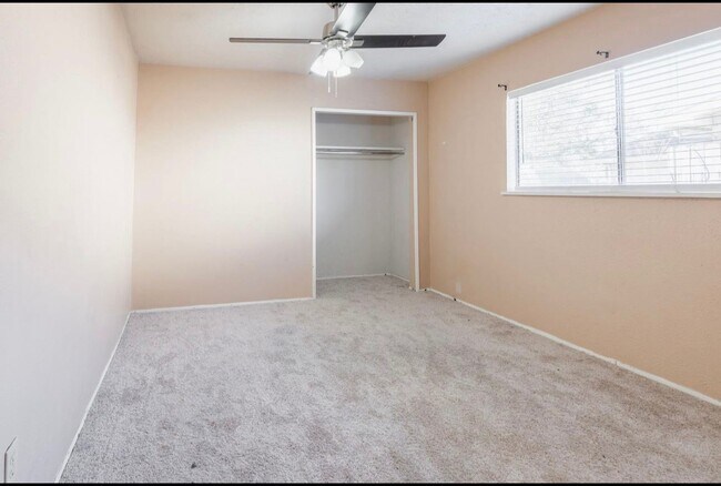 Building Photo - 5126 Sprey Dr