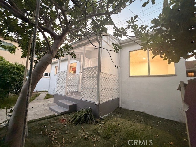 Building Photo - 1153 Justin Ave