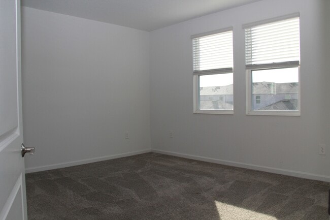 Building Photo - 2509 Relaxing Ln