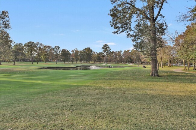 Building Photo - 12900 Walden Rd