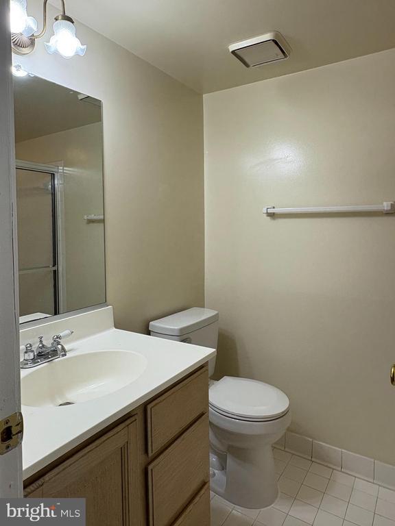 Building Photo - 5713 Wood Creek Ln
