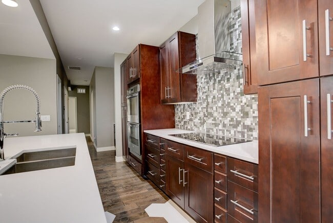 Building Photo - 4 Bedroom 3 Bath With Tons of Character Ne...