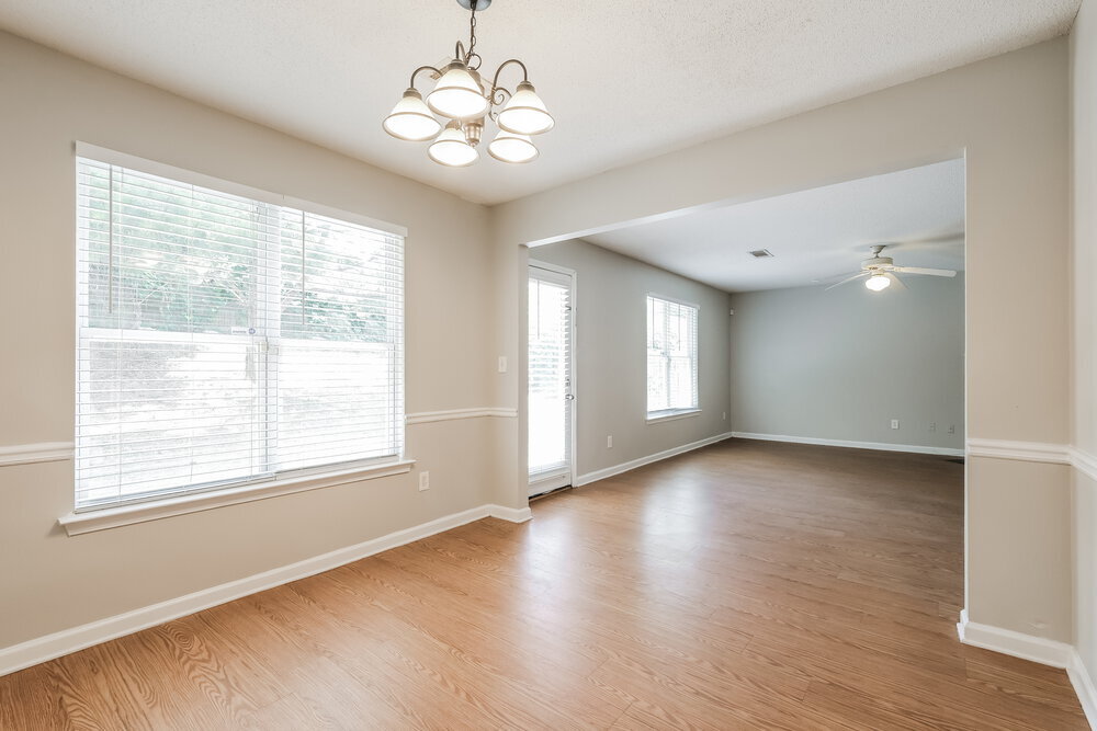 Building Photo - 3038 Summer Breeze Dr