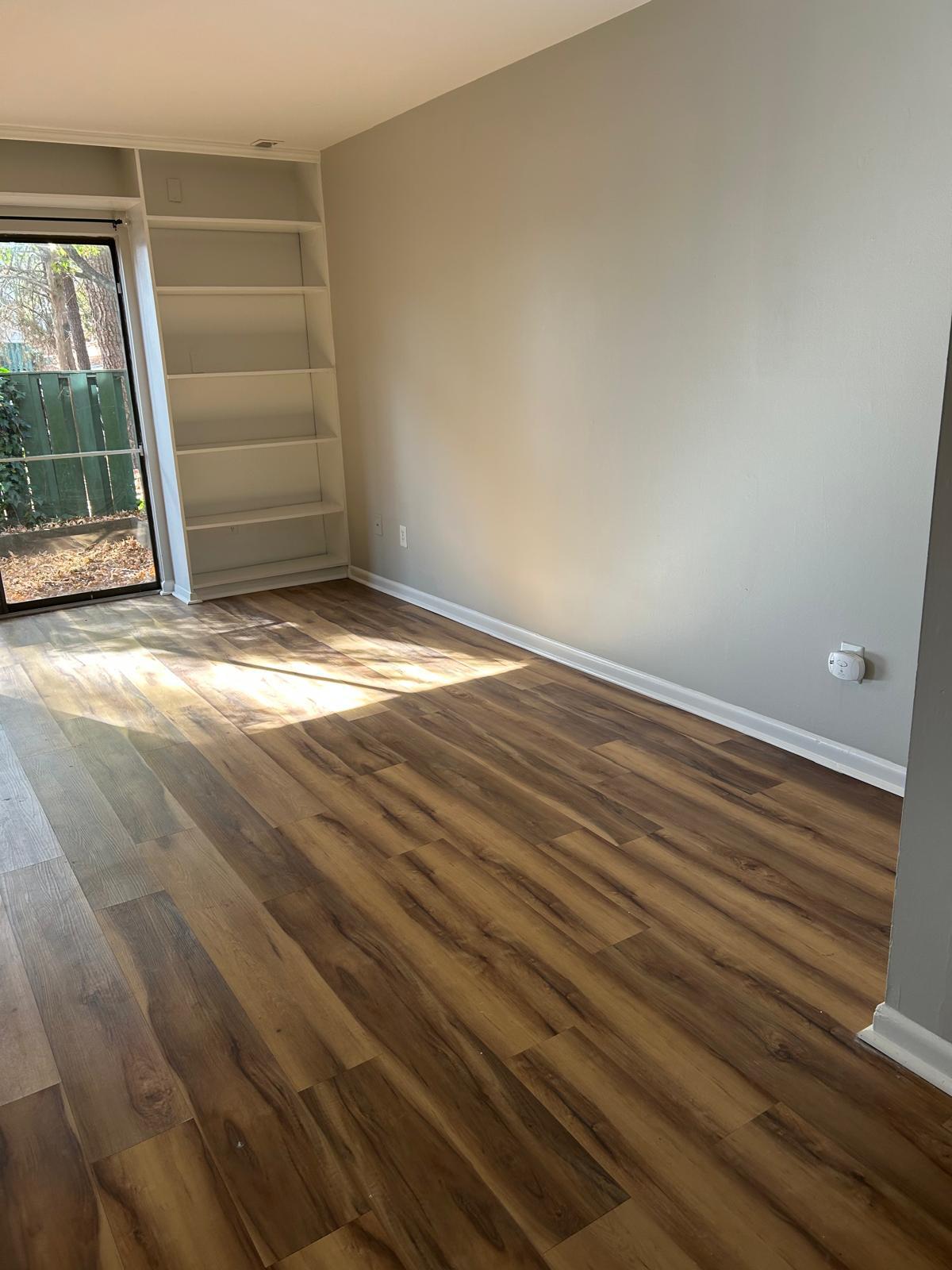 Building Photo - 4717 Walden Pond Dr